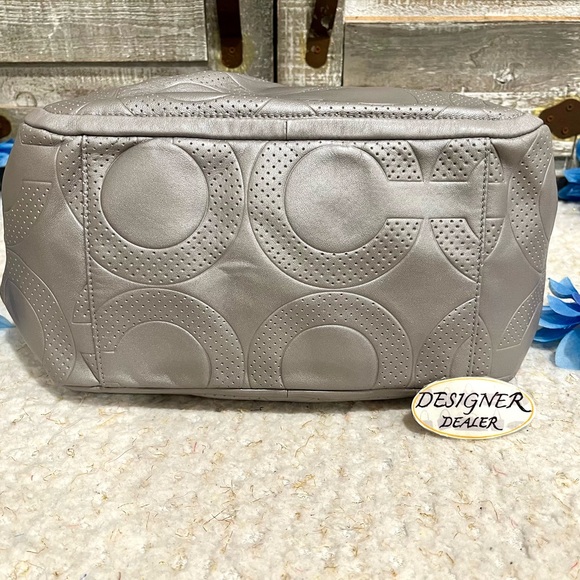 Authentic COACH Parker Perforated Op Art Gray Shoulder Bag NWT 13622 - Picture 6 of 12
